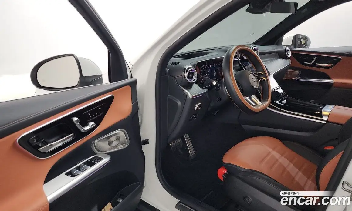 Mercedes-Benz GLC-Class 2025 2.0 автомат (гидро), фото 10 Mercedes-Benz GLC-Class 2025 2.0 автомат (гидро), фото 10