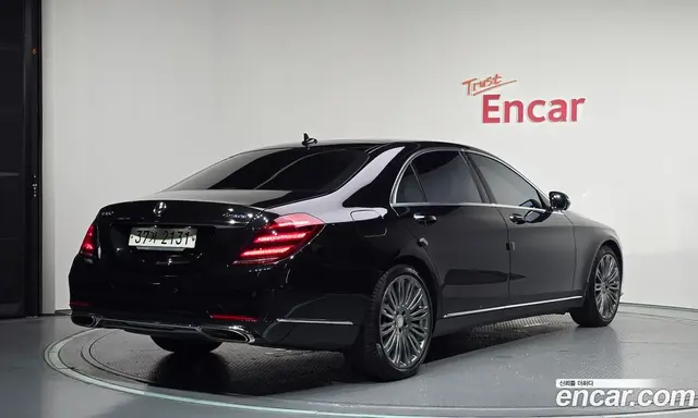 Mercedes-Benz S-Class 2019 4.0 автомат (гидро), миниатюра 2