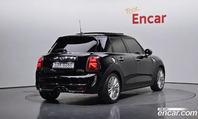 Mini Cooper 2015 2.0 автомат (гидро), миниатюра 2