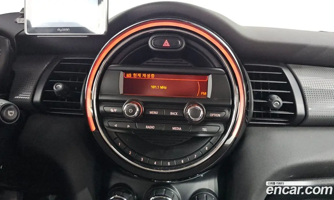 Mini Cooper 2017 1.5 автомат (гидро), фото 14 Mini Cooper 2017 1.5 автомат (гидро), фото 14