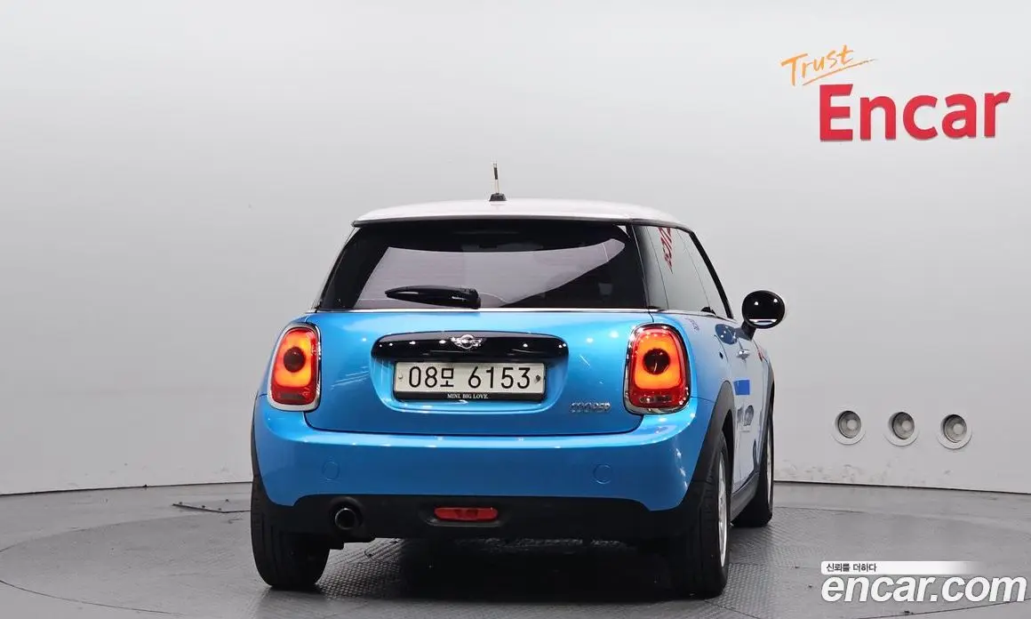 Mini Cooper 2017 1.5 автомат (гидро), фото 4 Mini Cooper 2017 1.5 автомат (гидро), фото 4