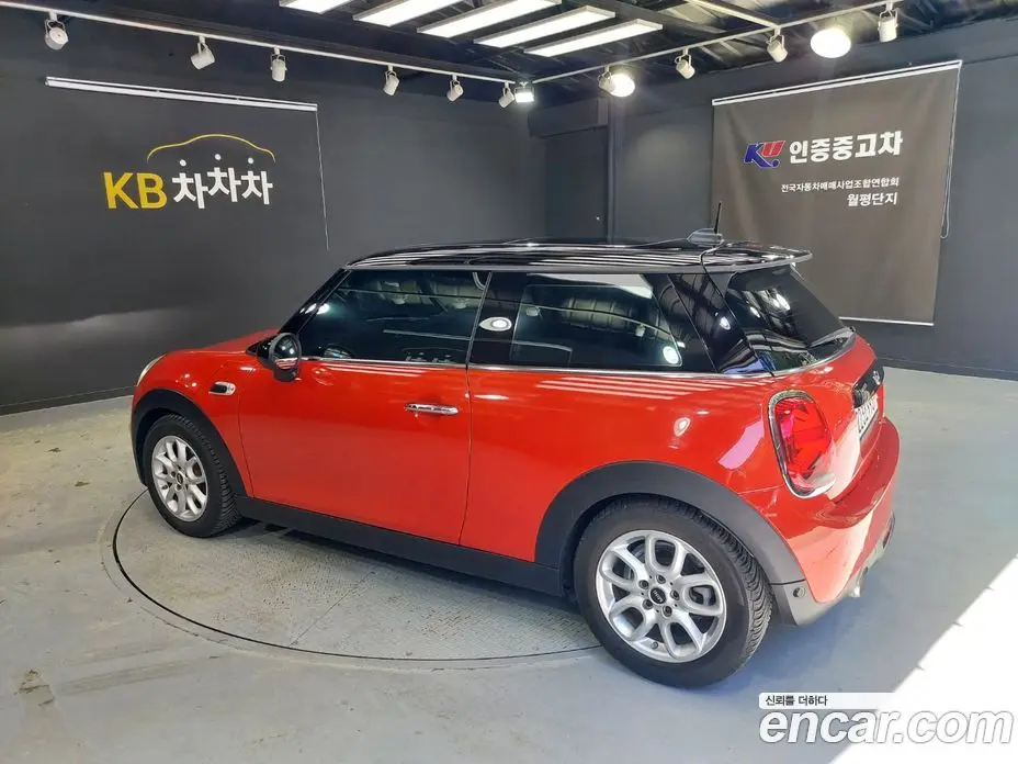 Mini Cooper 2019 1.5 автомат (гидро), фото 1 Mini Cooper 2019 1.5 автомат (гидро), фото 1