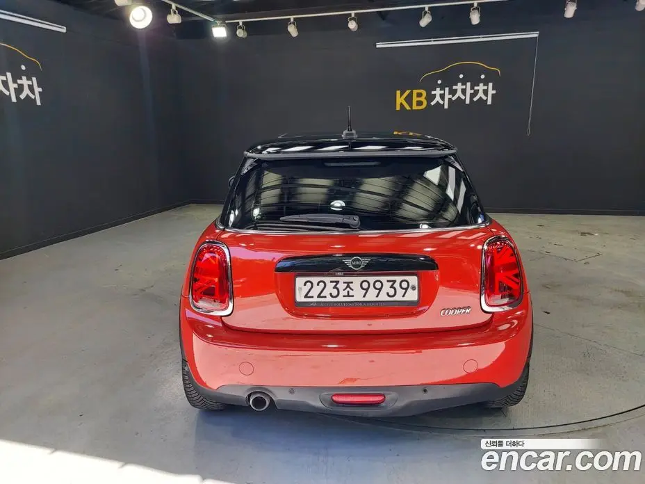 Mini Cooper 2019 1.5 автомат (гидро), фото 4 Mini Cooper 2019 1.5 автомат (гидро), фото 4