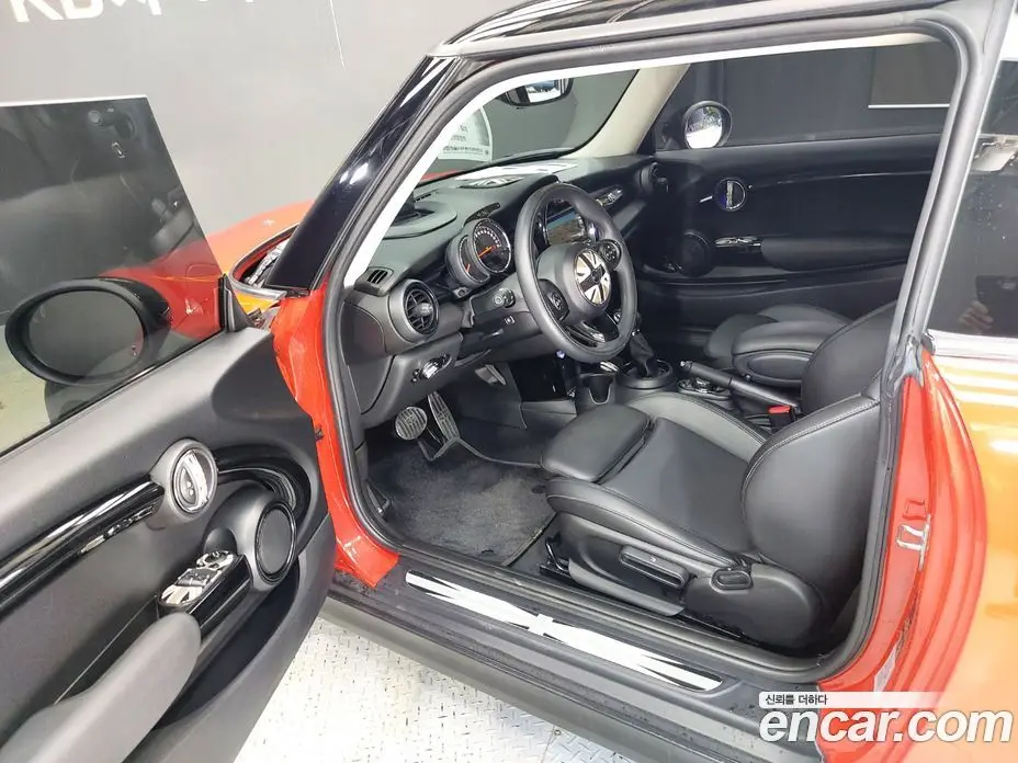 Mini Cooper 2019 1.5 автомат (гидро), фото 8 Mini Cooper 2019 1.5 автомат (гидро), фото 8
