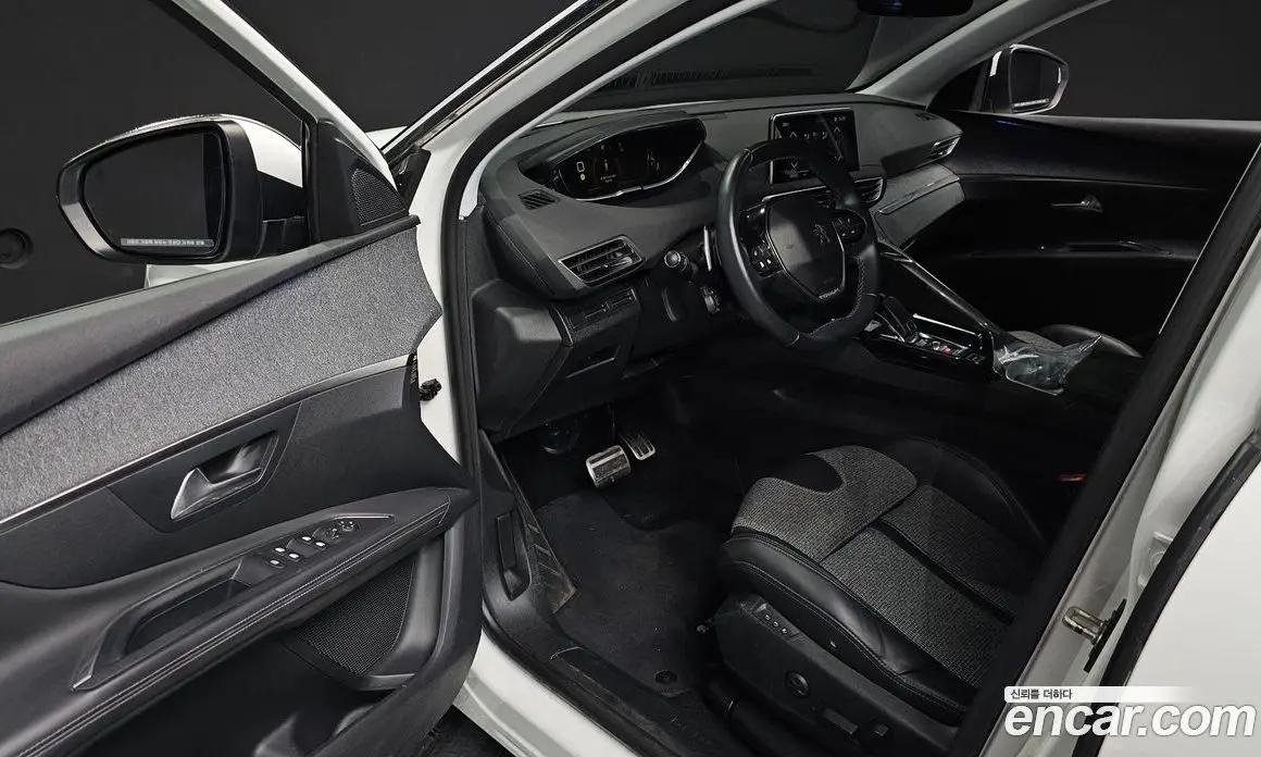 Peugeot 3008 2017 1.6 автомат (гидро), фото 10 Peugeot 3008 2017 1.6 автомат (гидро), фото 10