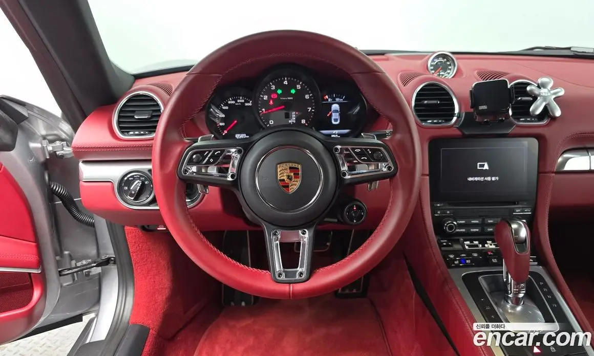 Porsche 718 2020 2.5 автомат (гидро), фото 18 Porsche 718 2020 2.5 автомат (гидро), фото 18