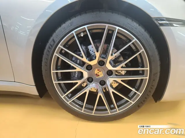 Porsche 911 2024 3.0 автомат (гидро), миниатюра 4 Porsche 911 2024 3.0 автомат (гидро), миниатюра 4