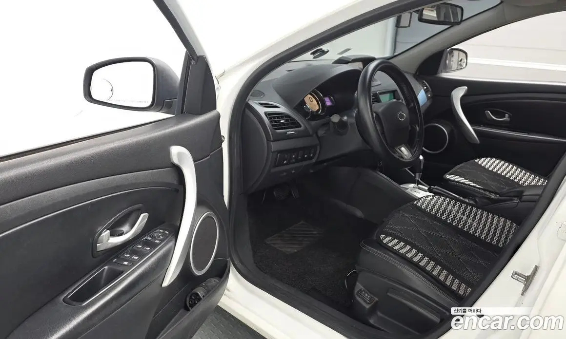 Renault (Samsung) SM3 2016 автомат (гидро), фото 10 Renault (Samsung) SM3 2016 автомат (гидро), фото 10