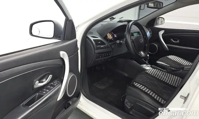 Renault (Samsung) SM3 2016 автомат (гидро), миниатюра 10 Renault (Samsung) SM3 2016 автомат (гидро), миниатюра 10