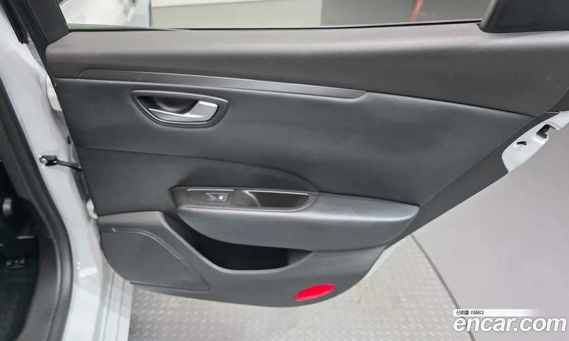 Renault (Samsung) SM6 2022 1.3 автомат (гидро), фото 15 Renault (Samsung) SM6 2022 1.3 автомат (гидро), фото 15