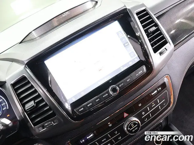 SsangYong Rexton 2022 2.2 автомат (гидро), миниатюра 7 SsangYong Rexton 2022 2.2 автомат (гидро), миниатюра 7