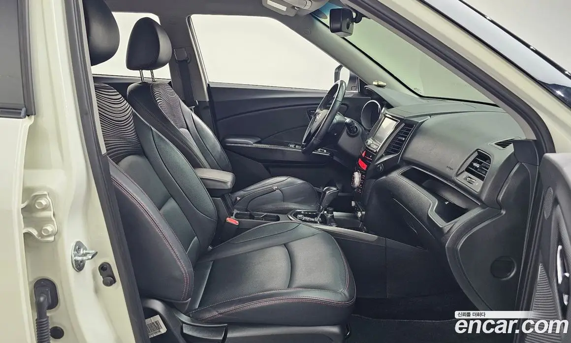 SsangYong TIBOLI 2016 1.6 автомат (гидро), фото 17