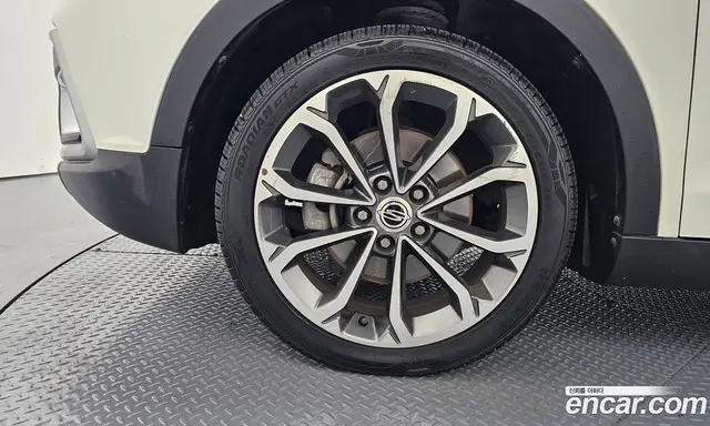 SsangYong TIBOLI 2016 1.6 автомат (гидро), миниатюра 5