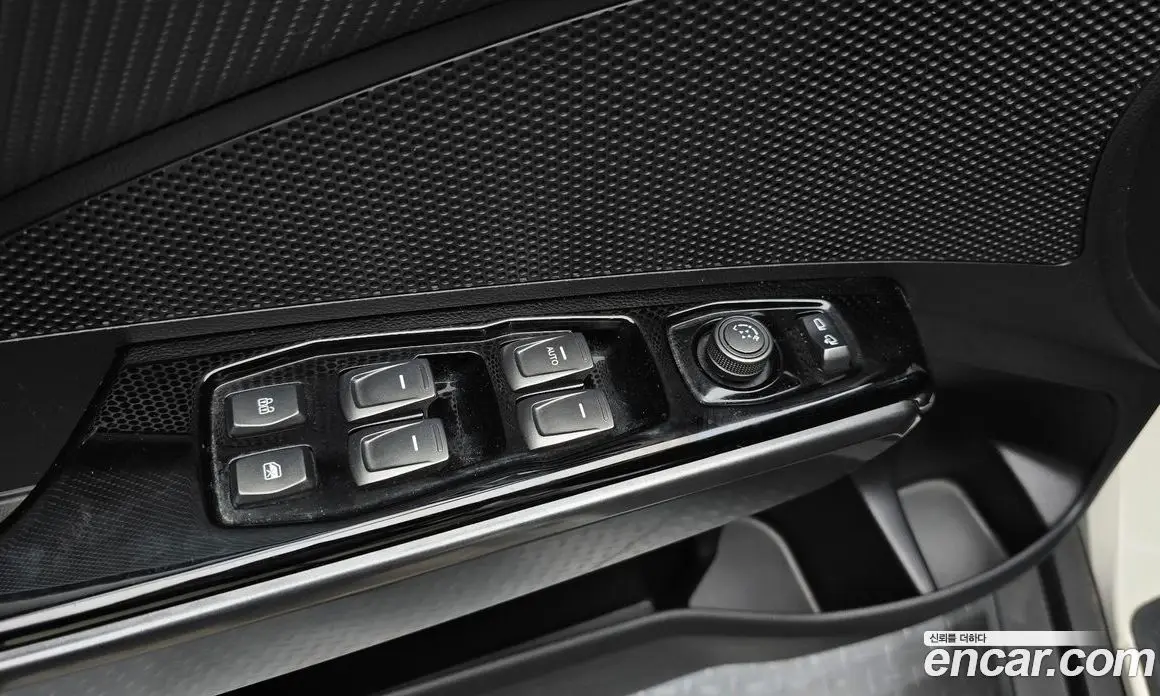 SsangYong TIBOLI 2020 1.5 автомат (гидро), фото 17 SsangYong TIBOLI 2020 1.5 автомат (гидро), фото 17
