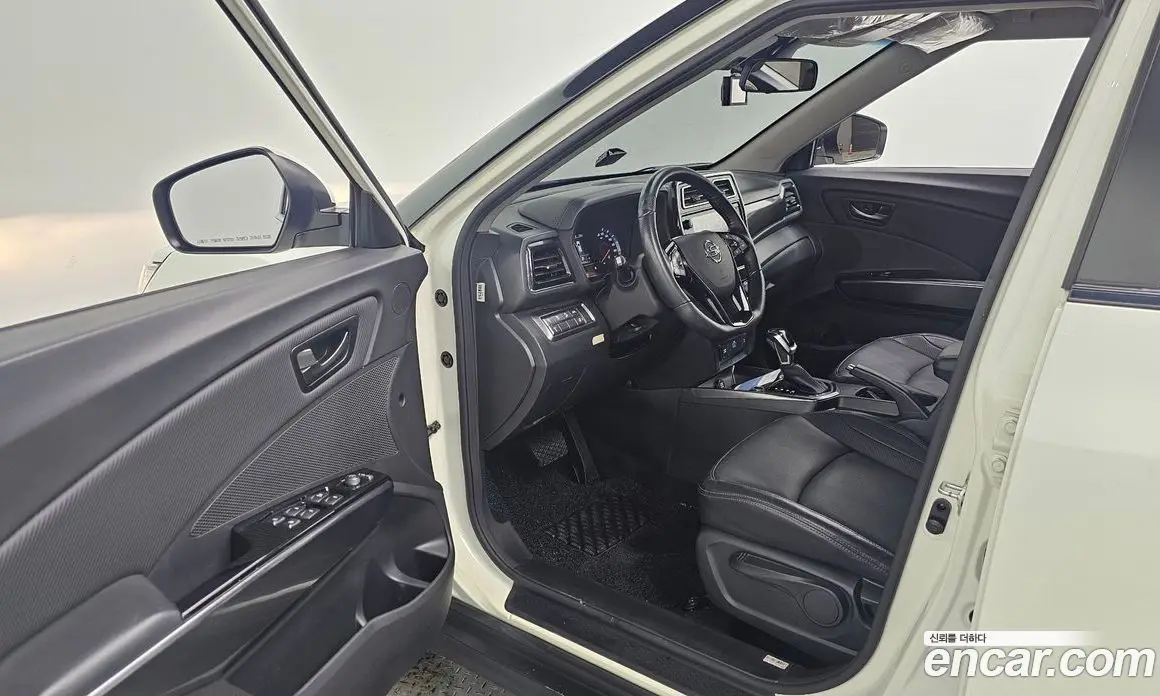 SsangYong TIBOLI 2021 1.5 автомат (гидро), фото 10 SsangYong TIBOLI 2021 1.5 автомат (гидро), фото 10