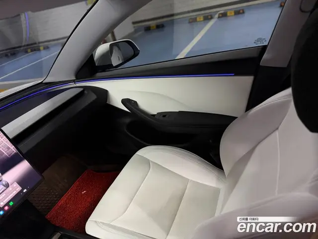 Tesla Model 3 2025 автомат (гидро), миниатюра 11