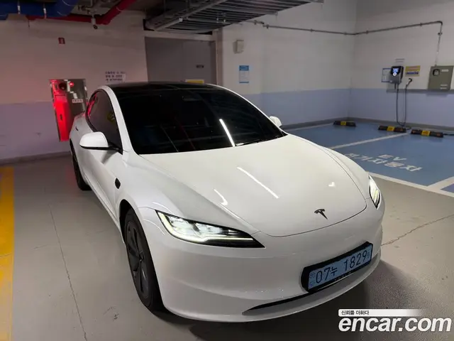 Tesla Model 3 2025 автомат (гидро), миниатюра 3