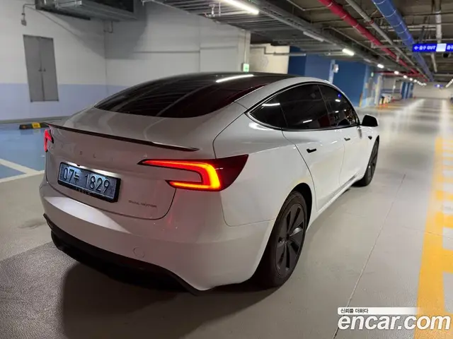 Tesla Model 3 2025 автомат (гидро), миниатюра 5