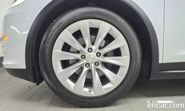 Tesla Model X 2018 0.3 автомат (гидро), миниатюра 5 Tesla Model X 2018 0.3 автомат (гидро), миниатюра 5