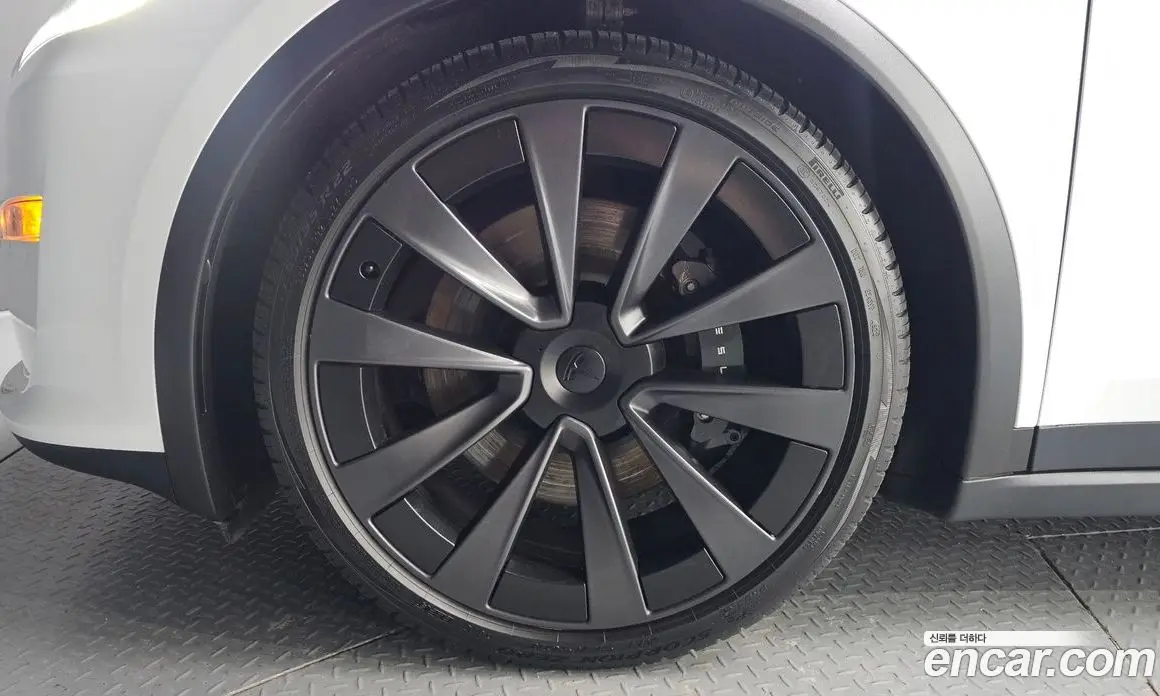 Tesla Model X 2023 0.3 автомат (гидро), фото 5