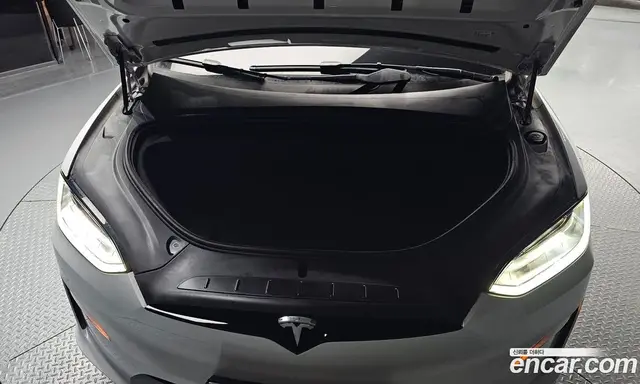 Tesla Model X 2023 0.3 автомат (гидро), миниатюра 6