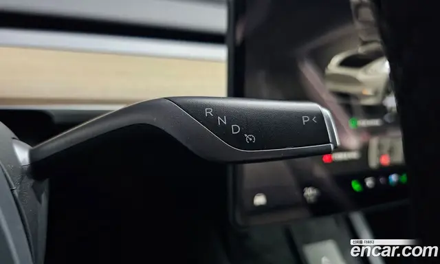 Tesla Model Y 2023 0.2 автомат (гидро), миниатюра 12