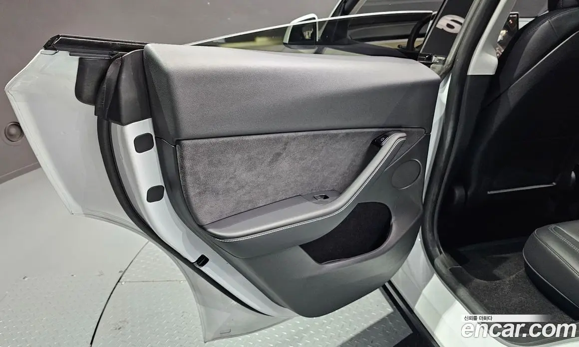 Tesla Model Y 2023 0.2 автомат (гидро), фото 15 Tesla Model Y 2023 0.2 автомат (гидро), фото 15