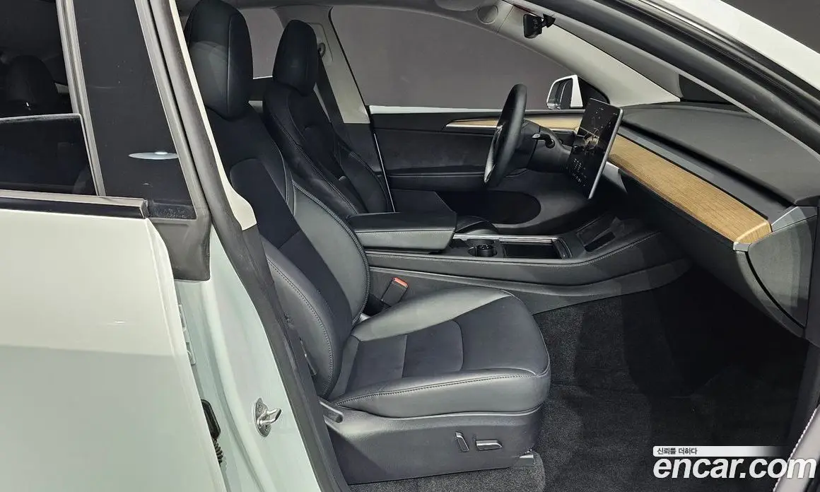 Tesla Model Y 2023 0.2 автомат (гидро), фото 16 Tesla Model Y 2023 0.2 автомат (гидро), фото 16