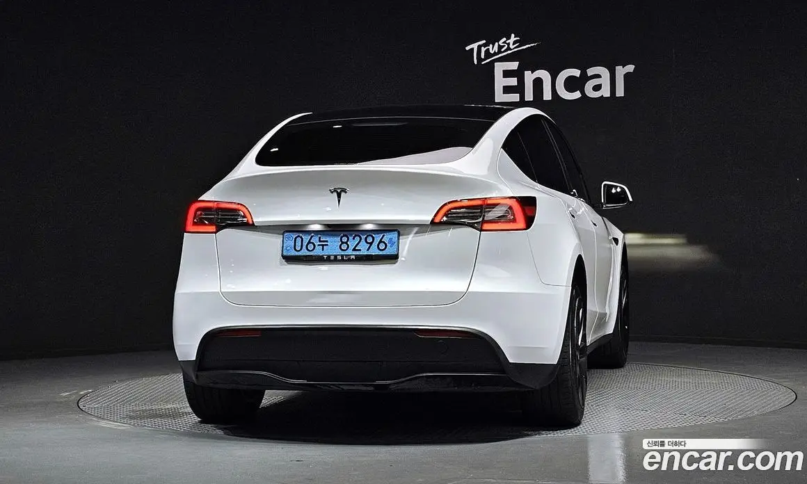 Tesla Model Y 2023 0.2 автомат (гидро), фото 4 Tesla Model Y 2023 0.2 автомат (гидро), фото 4