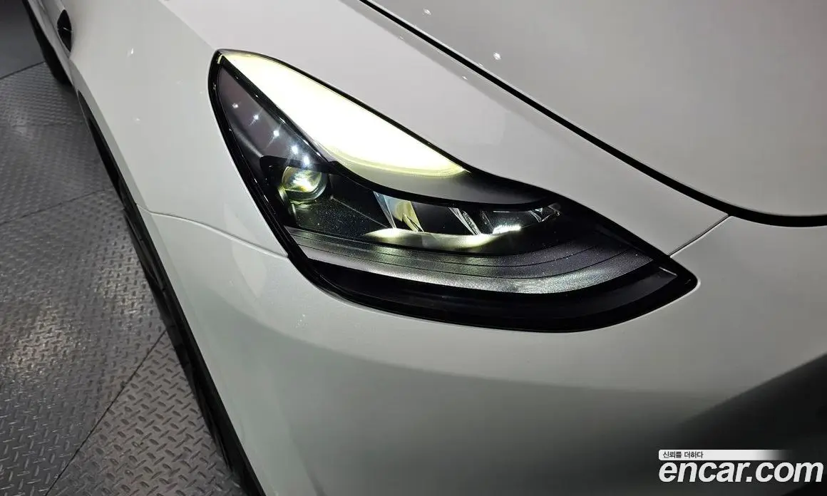 Tesla Model Y 2023 0.2 автомат (гидро), фото 8 Tesla Model Y 2023 0.2 автомат (гидро), фото 8