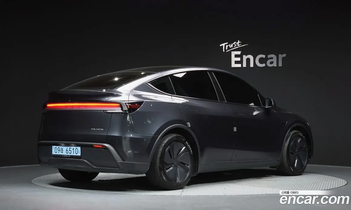 Tesla Model Y 2025 0.2 автомат (гидро), фото 2 Tesla Model Y 2025 0.2 автомат (гидро), фото 2