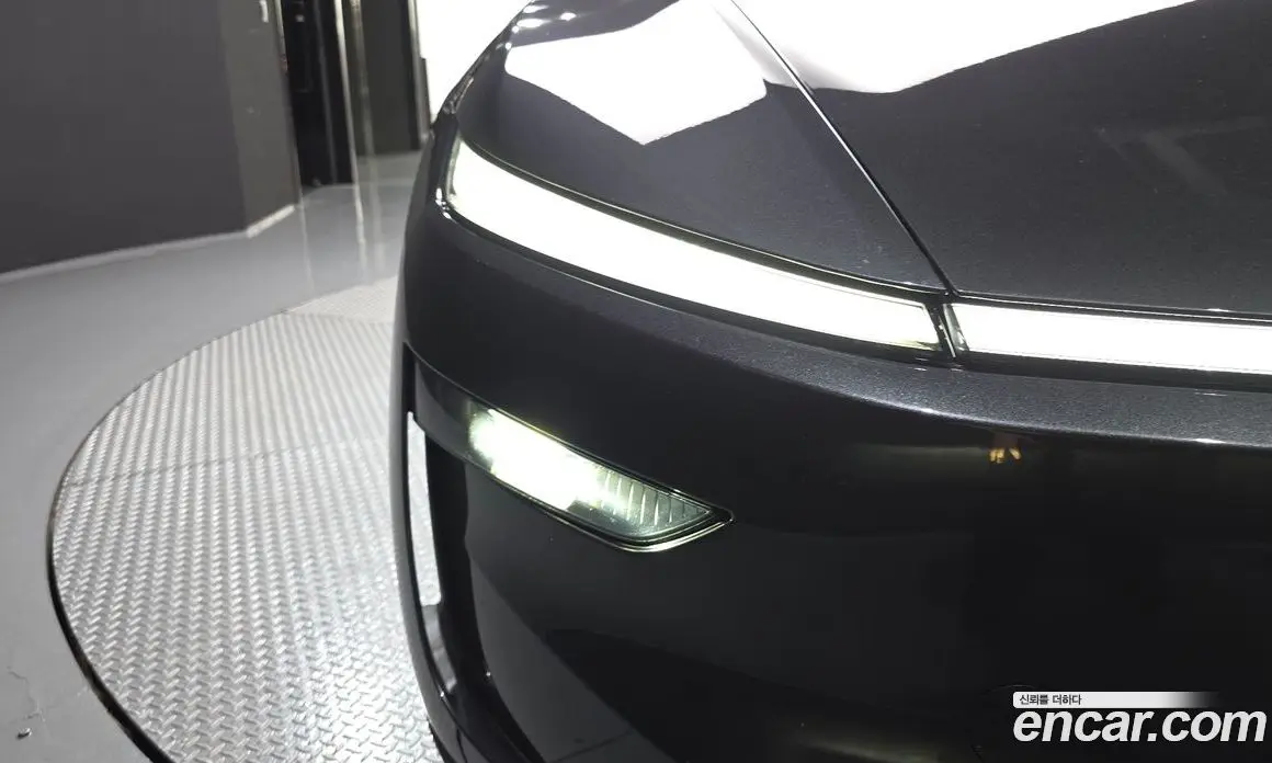 Tesla Model Y 2025 0.2 автомат (гидро), фото 8 Tesla Model Y 2025 0.2 автомат (гидро), фото 8