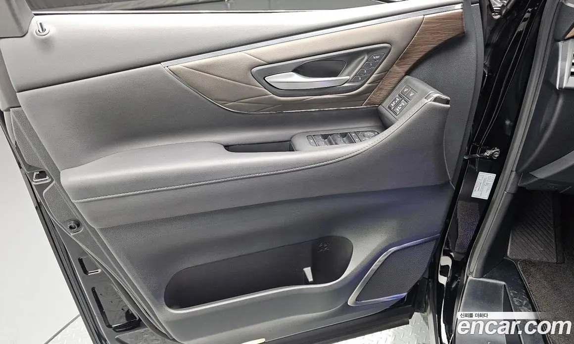 Toyota Alphard 2024 2.5 автомат (гидро), фото 14 Toyota Alphard 2024 2.5 автомат (гидро), фото 14