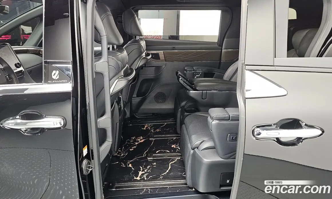 Toyota Alphard 2024 2.5 автомат (гидро), фото 18 Toyota Alphard 2024 2.5 автомат (гидро), фото 18