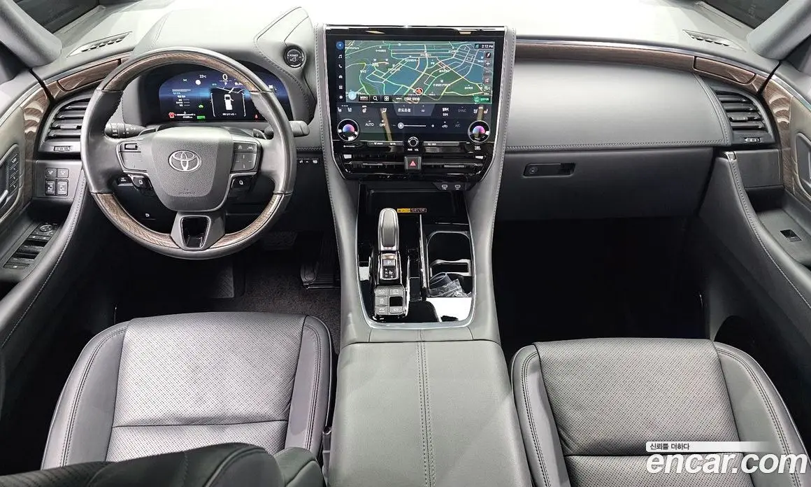 Toyota Alphard 2024 2.5 автомат (гидро), фото 10 Toyota Alphard 2024 2.5 автомат (гидро), фото 10