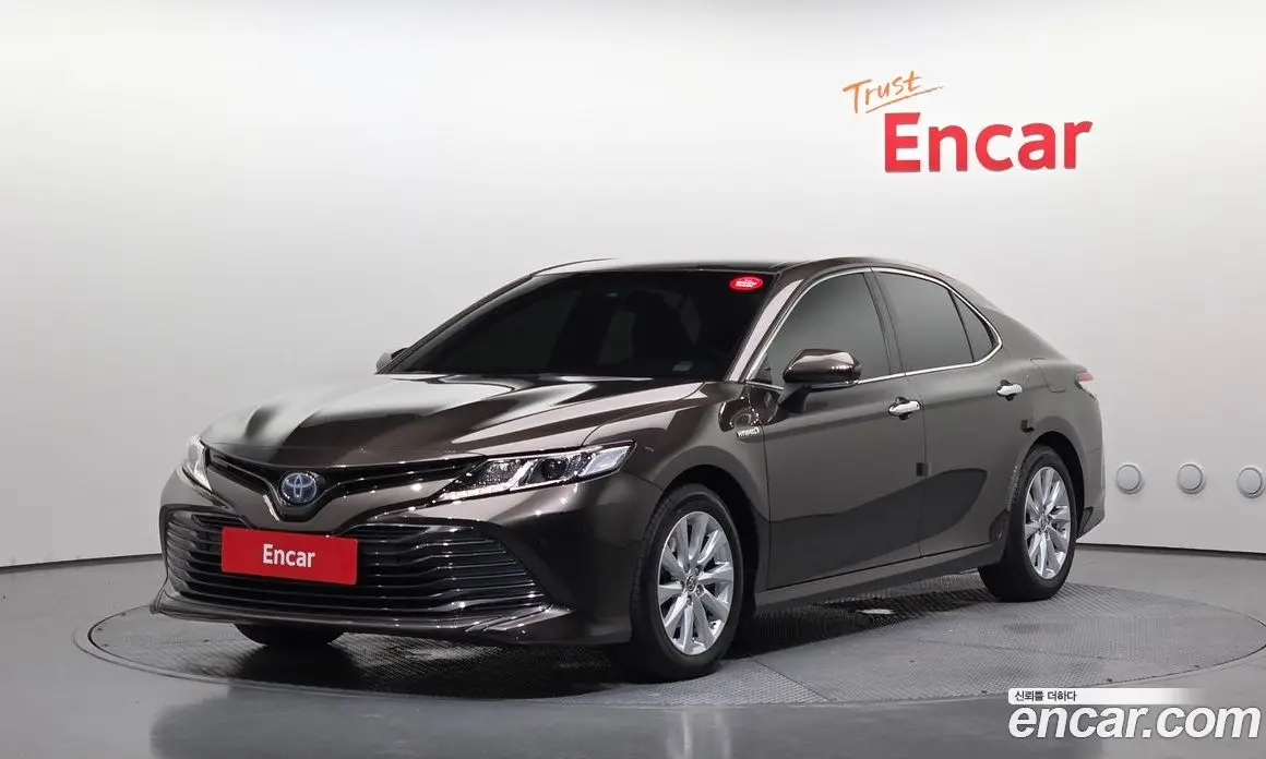 Toyota Camry 2020 2.5 автомат (гидро), фото 1 Toyota Camry 2020 2.5 автомат (гидро), фото 1