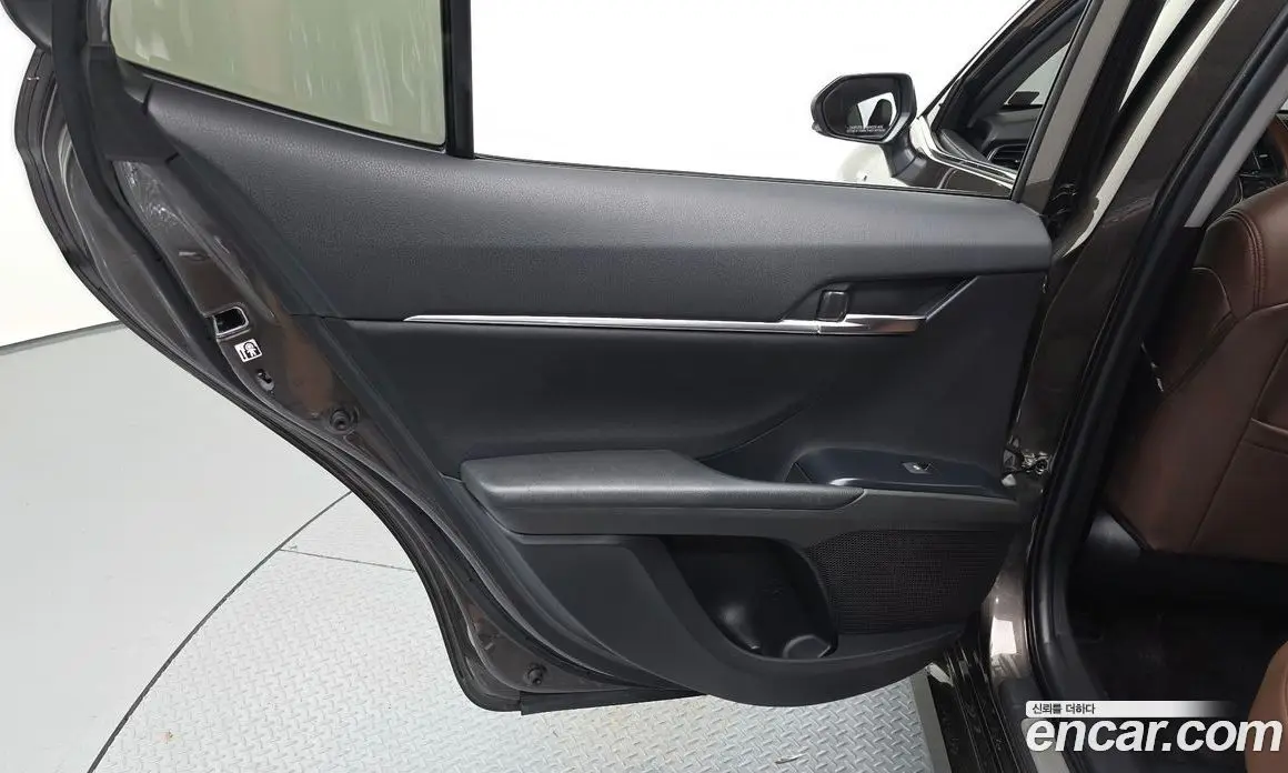 Toyota Camry 2020 2.5 автомат (гидро), фото 15 Toyota Camry 2020 2.5 автомат (гидро), фото 15