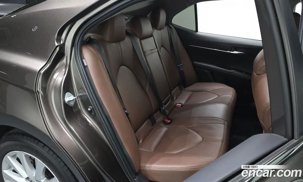 Toyota Camry 2020 2.5 автомат (гидро), фото 18 Toyota Camry 2020 2.5 автомат (гидро), фото 18