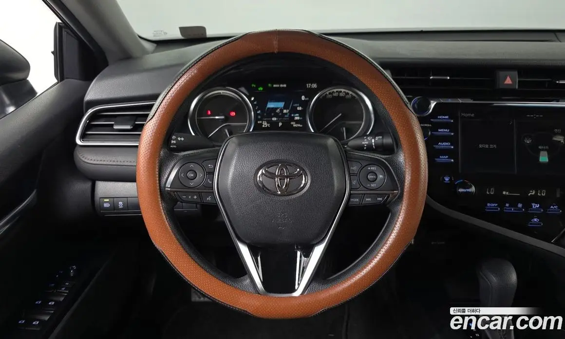 Toyota Camry 2020 2.5 автомат (гидро), фото 20 Toyota Camry 2020 2.5 автомат (гидро), фото 20