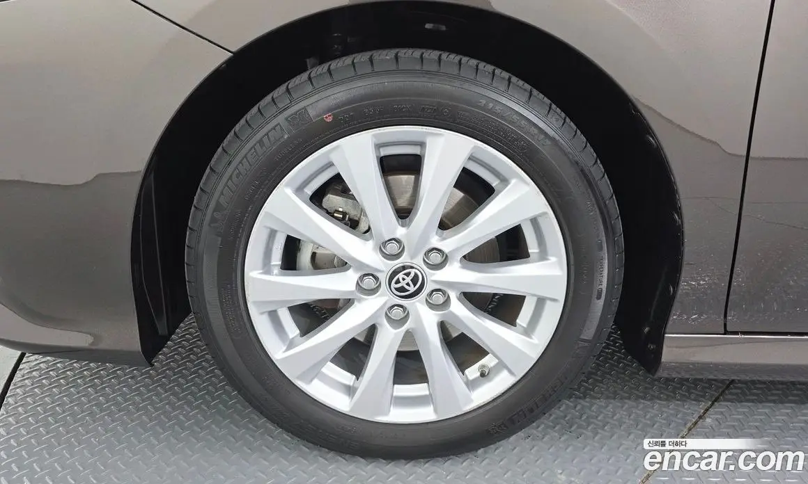 Toyota Camry 2020 2.5 автомат (гидро), фото 5 Toyota Camry 2020 2.5 автомат (гидро), фото 5