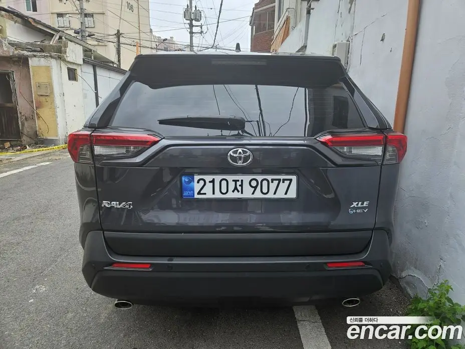 Toyota RAV4 2025 2.5 автомат (гидро), фото 2 Toyota RAV4 2025 2.5 автомат (гидро), фото 2
