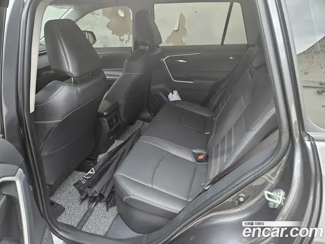 Toyota RAV4 2025 2.5 автомат (гидро), миниатюра 6 Toyota RAV4 2025 2.5 автомат (гидро), миниатюра 6
