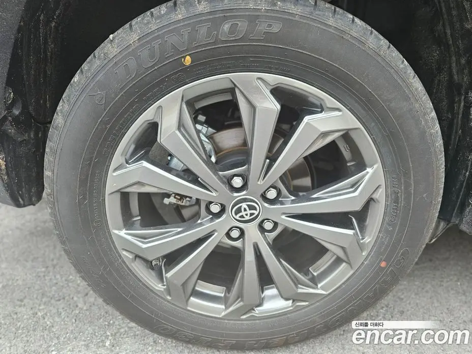 Toyota RAV4 2025 2.5 автомат (гидро), фото 7 Toyota RAV4 2025 2.5 автомат (гидро), фото 7