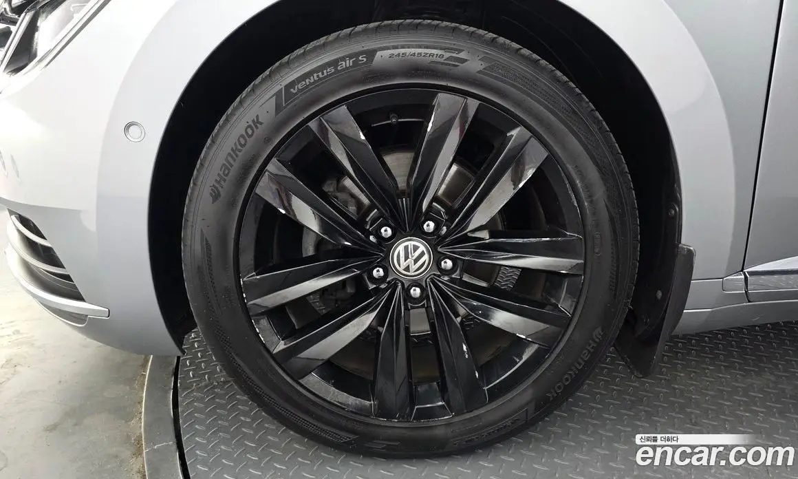 Volkswagen Arteon 2019 2.0 автомат (гидро), фото 5 Volkswagen Arteon 2019 2.0 автомат (гидро), фото 5