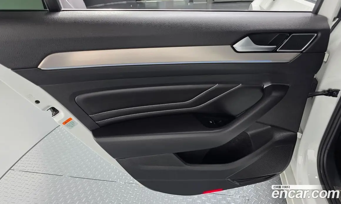 Volkswagen Passat 2021 2.0 автомат (гидро), фото 15 Volkswagen Passat 2021 2.0 автомат (гидро), фото 15