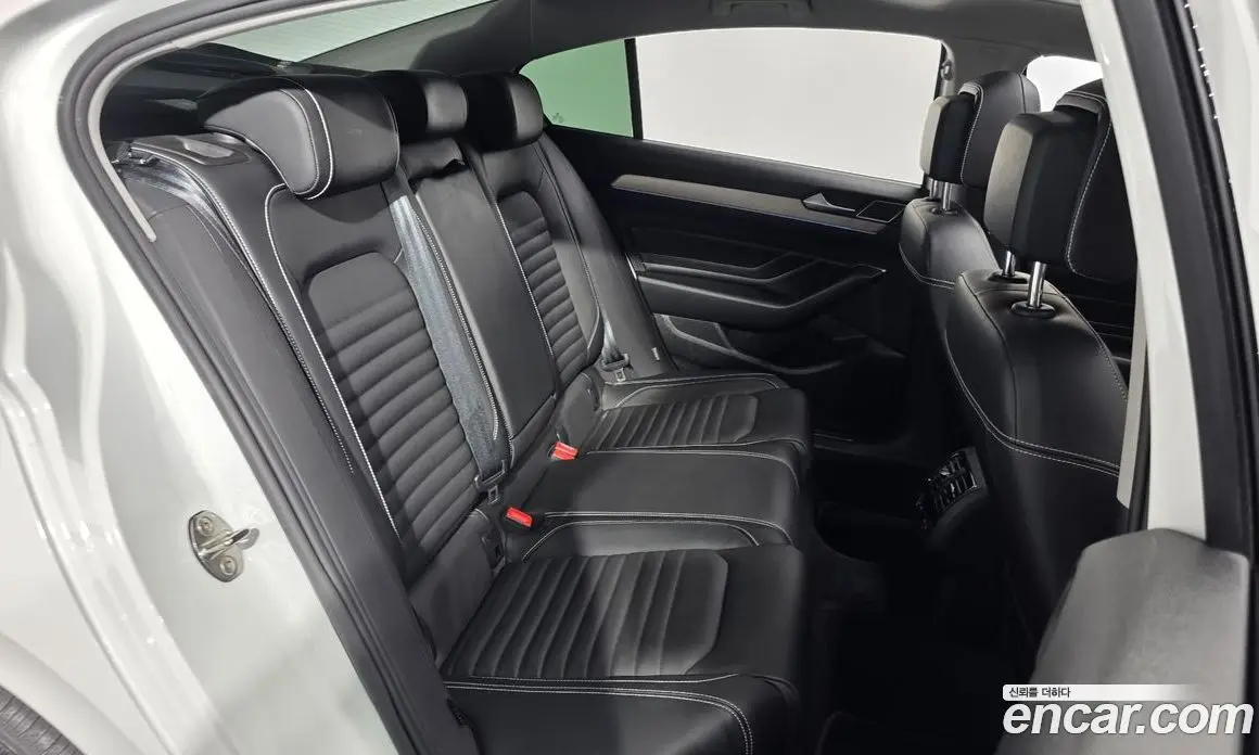 Volkswagen Passat 2021 2.0 автомат (гидро), фото 17 Volkswagen Passat 2021 2.0 автомат (гидро), фото 17