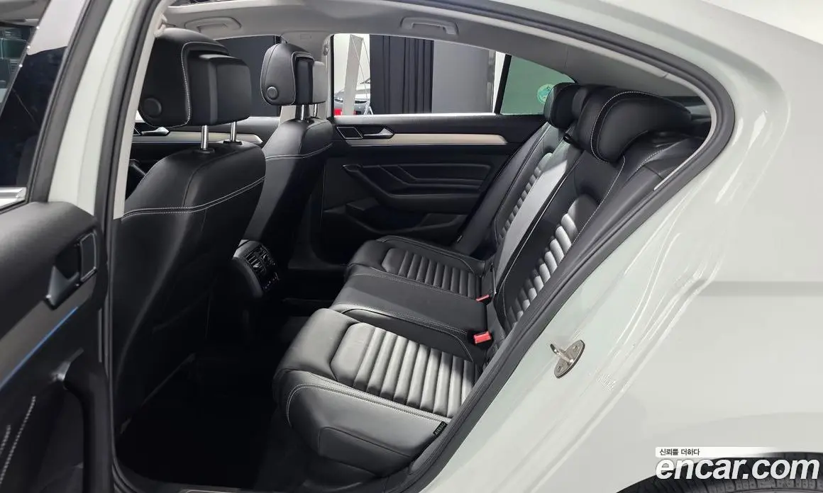 Volkswagen Passat 2021 2.0 автомат (гидро), фото 18 Volkswagen Passat 2021 2.0 автомат (гидро), фото 18