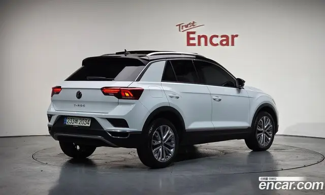 Volkswagen T-Roc 2021 2.0 автомат (гидро), миниатюра 2 Volkswagen T-Roc 2021 2.0 автомат (гидро), миниатюра 2