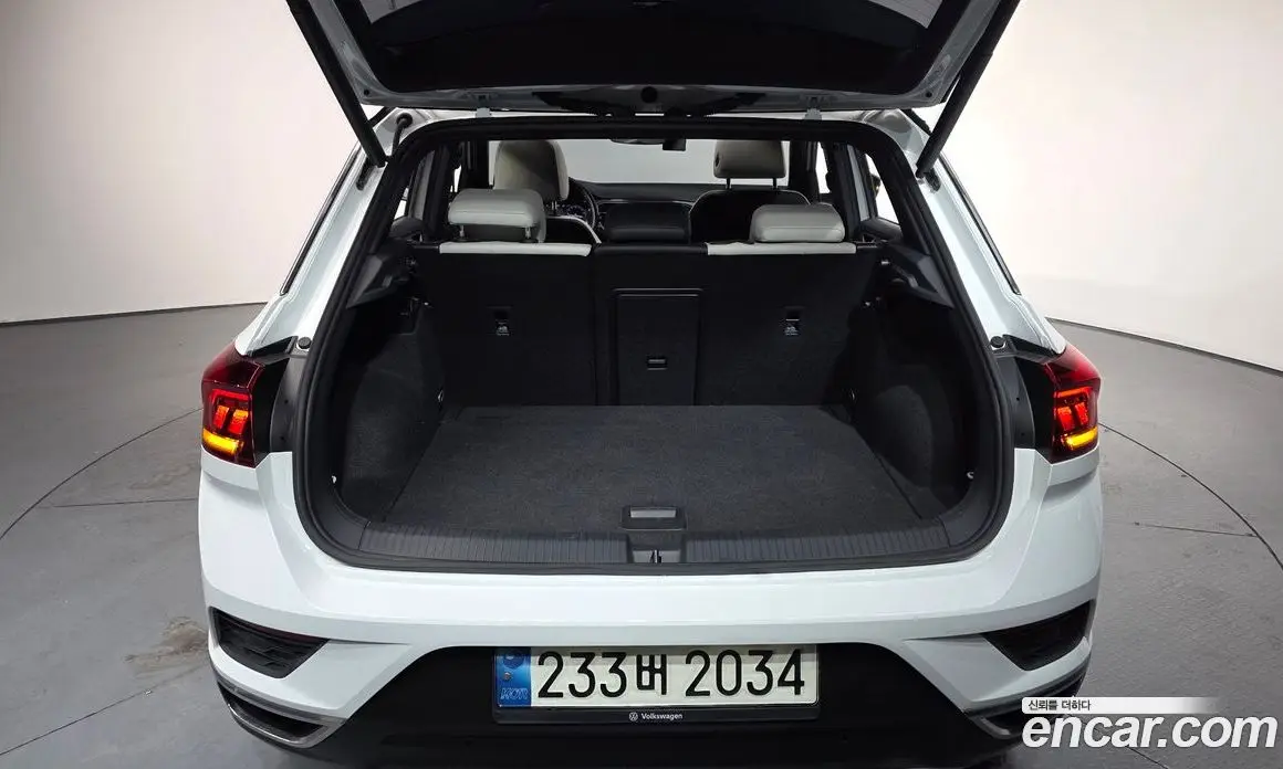 Volkswagen T-Roc 2021 2.0 автомат (гидро), фото 20 Volkswagen T-Roc 2021 2.0 автомат (гидро), фото 20