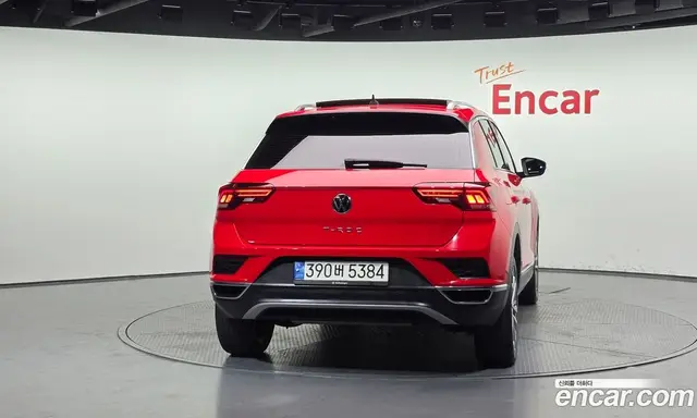 Volkswagen T-Roc 2021 2.0 автомат (гидро), миниатюра 4 Volkswagen T-Roc 2021 2.0 автомат (гидро), миниатюра 4